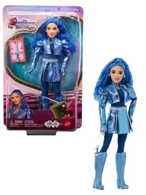 Disney Descendants: Wicked Wonderland Fashion Doll - Princess Chloe Charming NIB